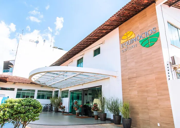 Hotel Equinocios Executive